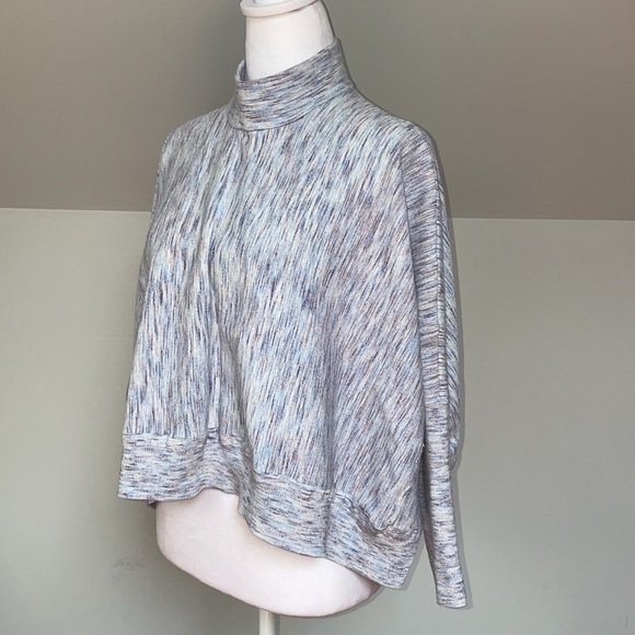 Elena Wang Boxy Cropped Turtleneck Sweater - Picture 3 of 7